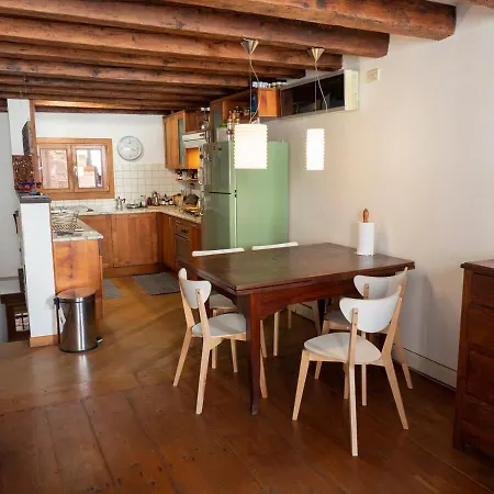 Ca' Renzon Apartment *